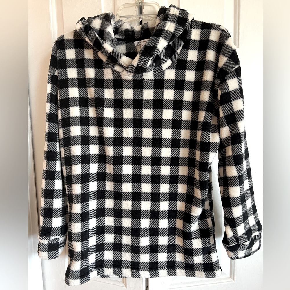 VERA BRADLEY 🖤🤍 SOFT, Black & White Plaid Women's Hoodie / Sweater